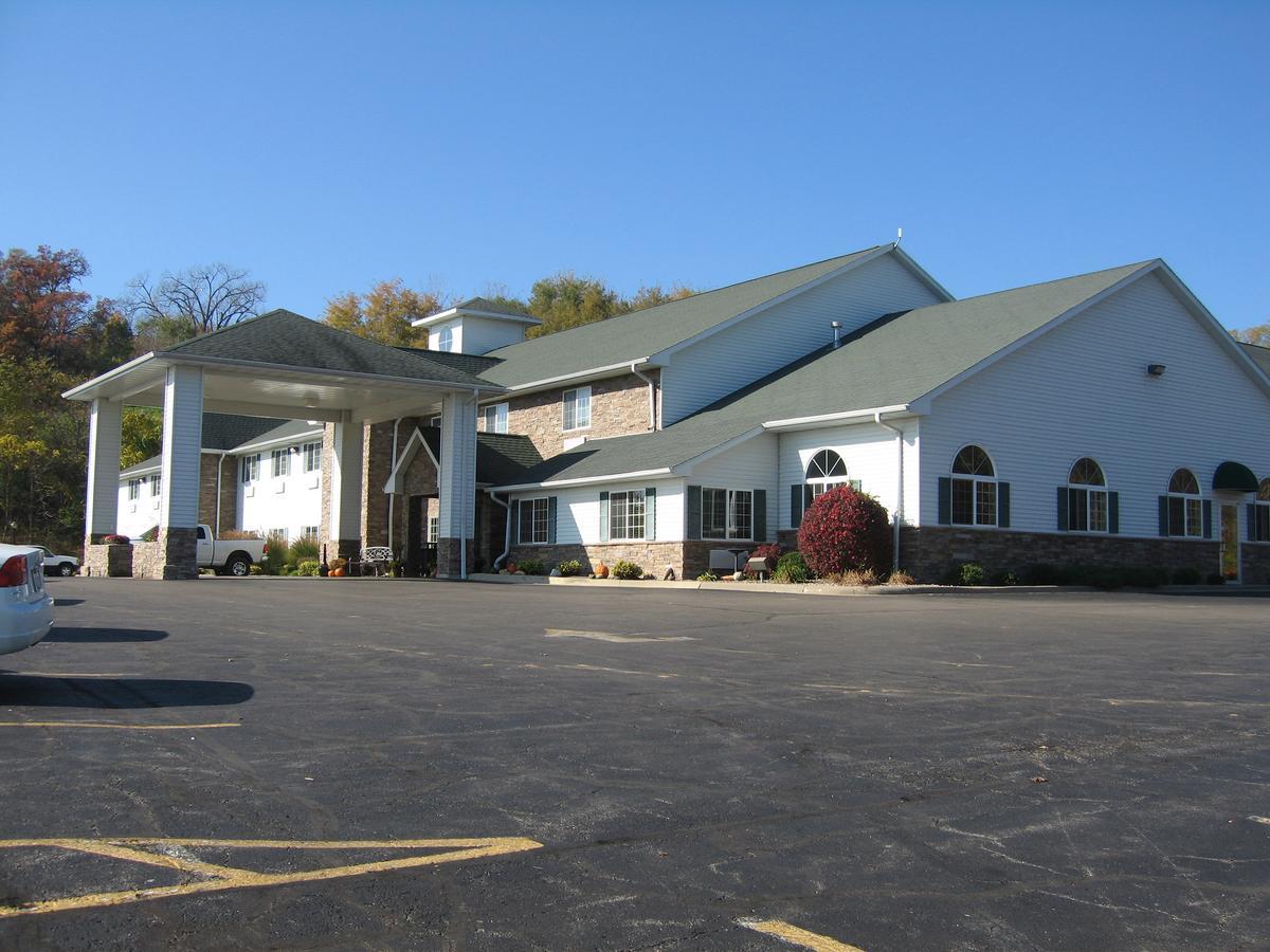 Savanna Inn & Suites Luaran gambar