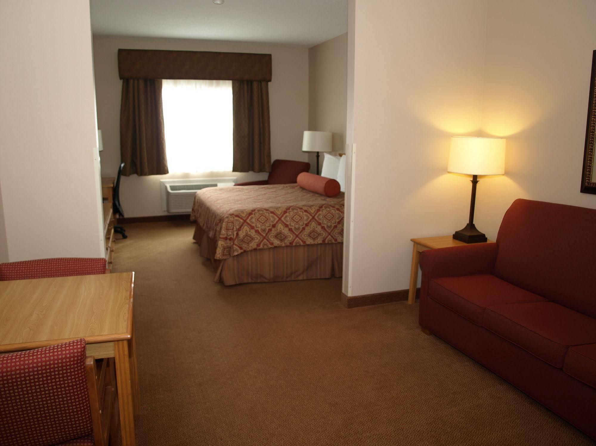 Savanna Inn & Suites Luaran gambar
